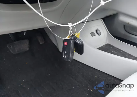 2013 Toyota Prius Two from USA, damaged, VIN JTDKN3DU1D1732095